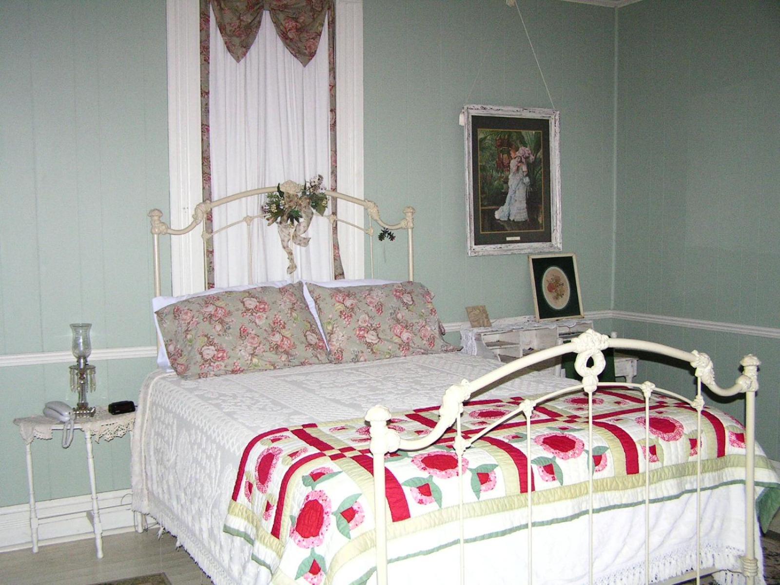 Carleton House Bed And Breakfast Bonham Exterior photo